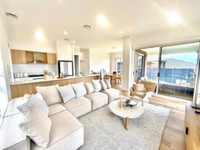 Luxury 6 bedroom Home in Wilton